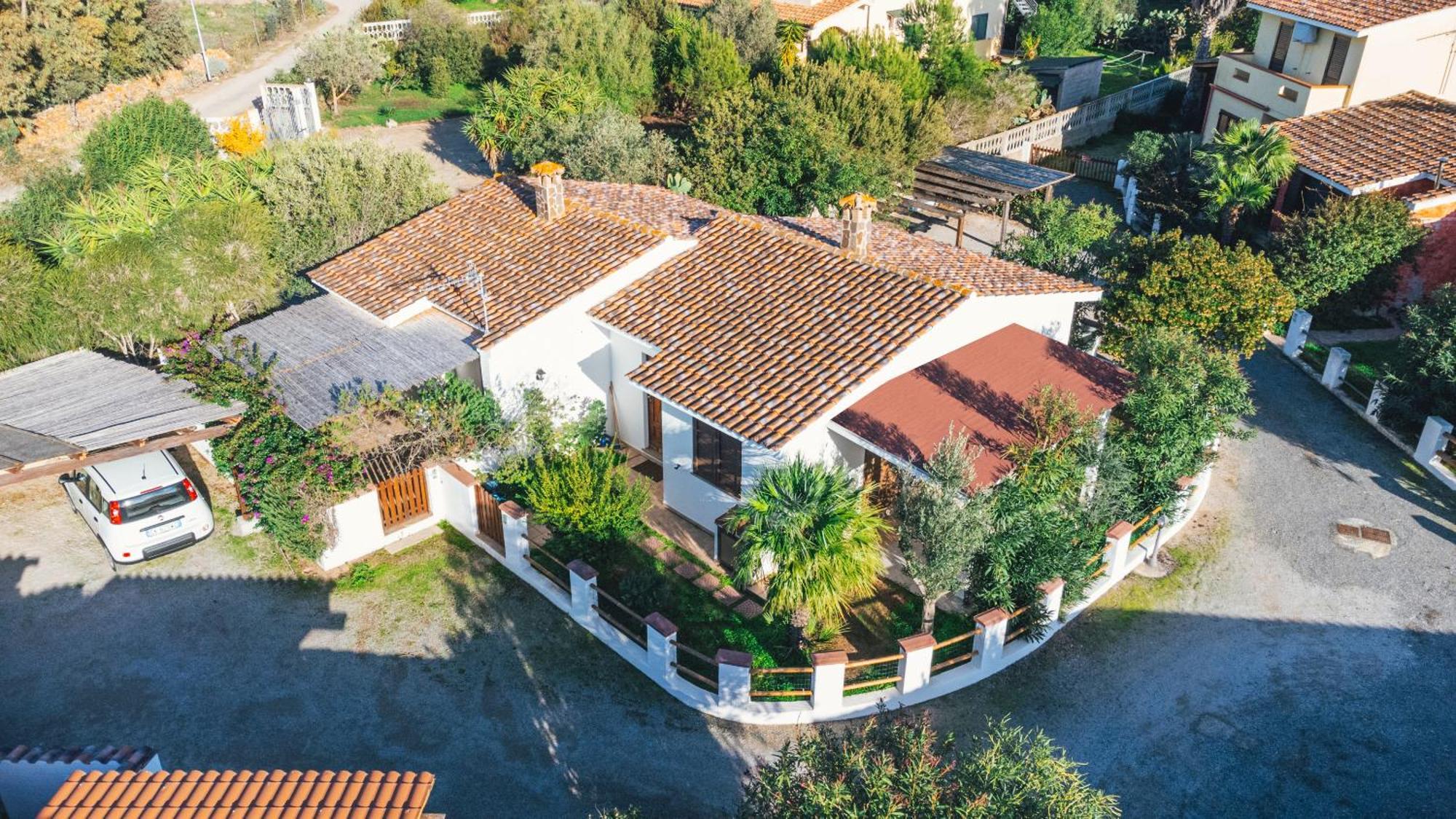Case Vacanze Il Sogno 2 Porto Pino Exterior photo