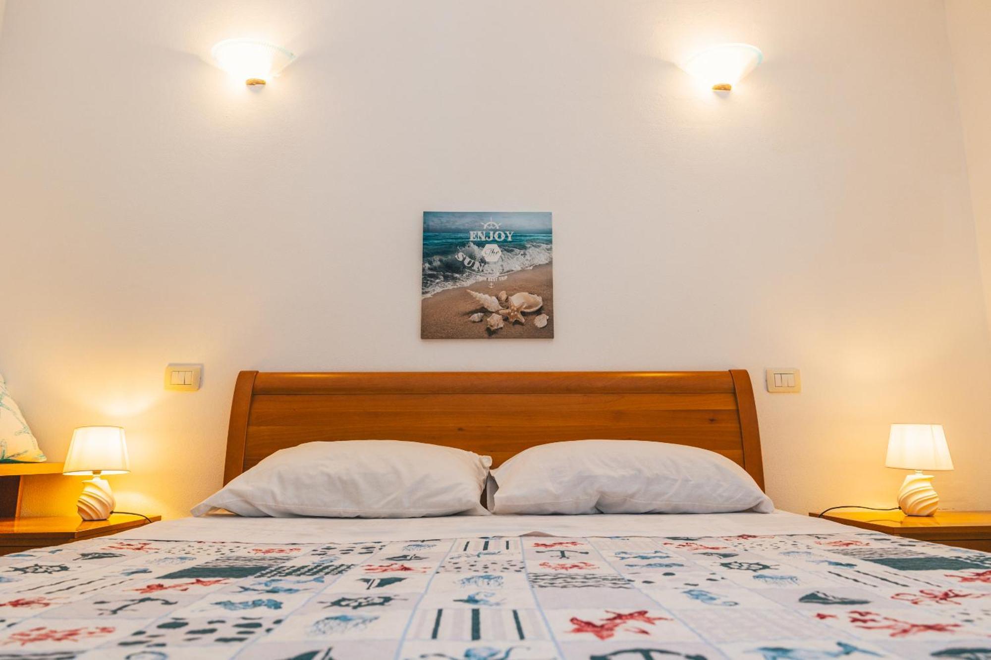 Case Vacanze Il Sogno 2 Porto Pino Room photo